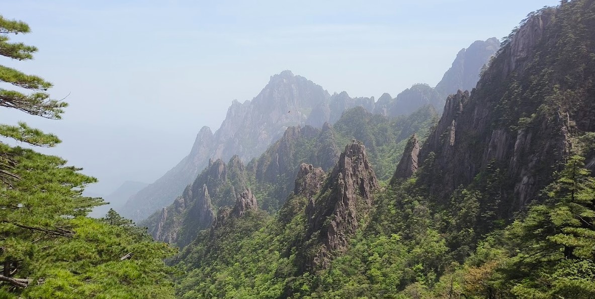 Горы Хуаншань